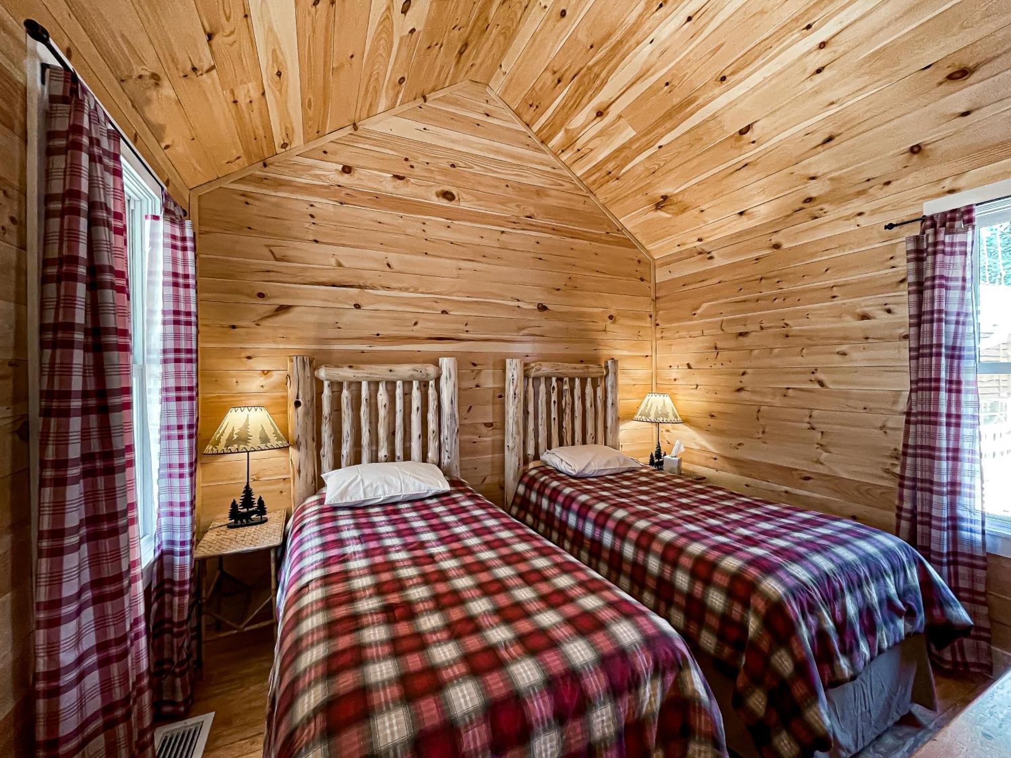 Hotel White Pine Camp Paul Smiths Zimmer foto